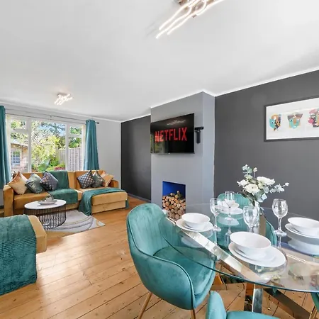 Spacious Luxury Garden House Free Parking Apartment Bristol
