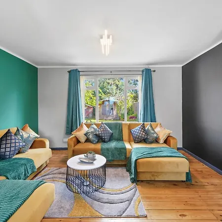 Apartment Spacious Luxury Garden House Free Parking *