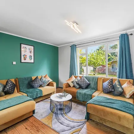 Apartment Spacious Luxury Garden House Free Parking *